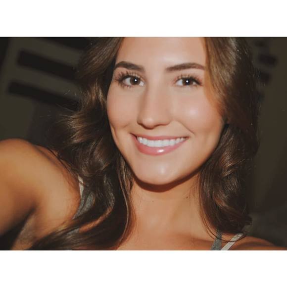 Meet your Posher, Cassidy - Picture 1 of 1